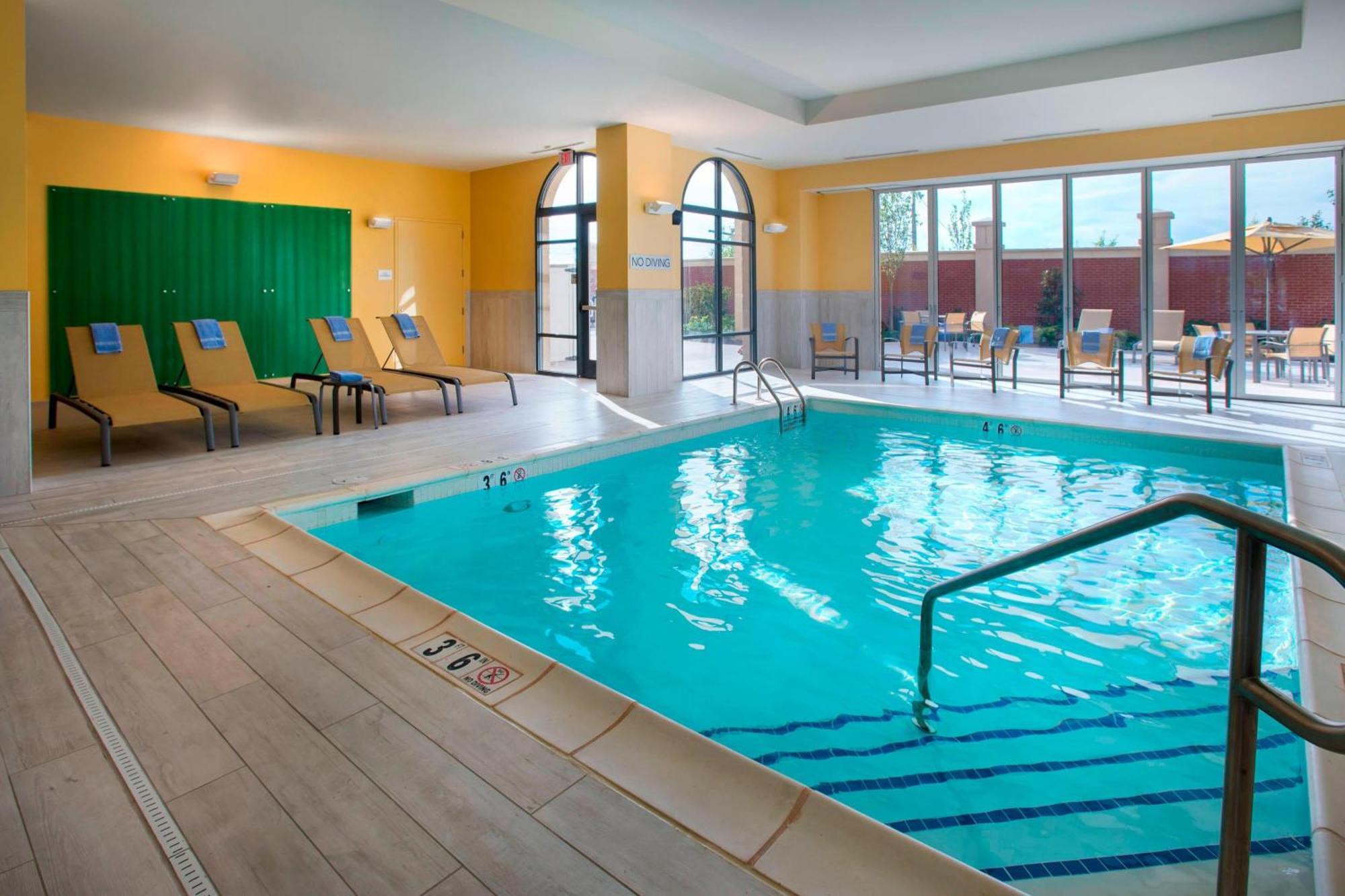 Courtyard By Marriott Philadelphia Lansdale Hotel Buitenkant foto