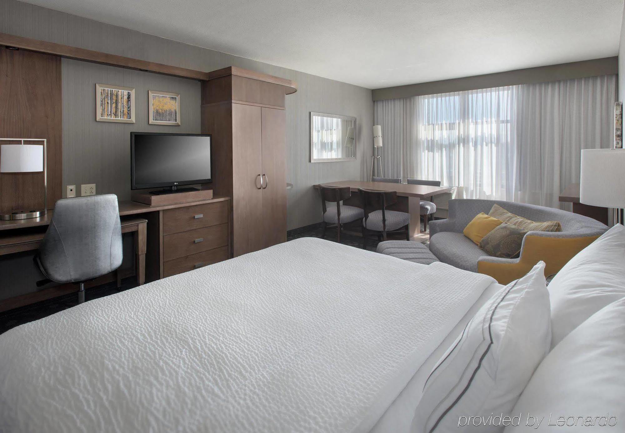 Courtyard By Marriott Philadelphia Lansdale Hotel Buitenkant foto